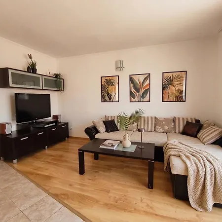 Apartament азалия-1
